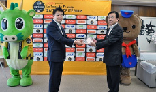 さいたまクリテリウム オリジナル フレーム切手　贈呈式を実施<br />
～10月2日（月）より販売開始～<br />
