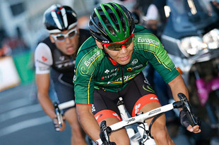 この日限りの特別チーム「ツール・ド・フランス ジャパンチーム」でトレインを組んだ新城幸也選手と別府史之選手。