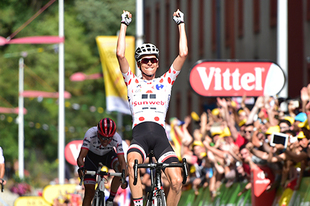 第13ステージ、フランス独立記念日のステージ優勝はワレン・バルギル（チームサンウェブ／フランス）。