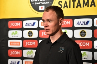 メインレース前日の囲み取材で、レースへの意気込みを語るクリス・フルーム選手。