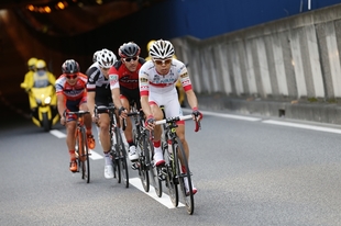 TEAM UKYOの畑中勇介選手は全日本チャンピオンジャージを纏っての出場となった。