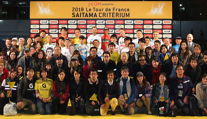 クリテリウム表彰選手との記念写真